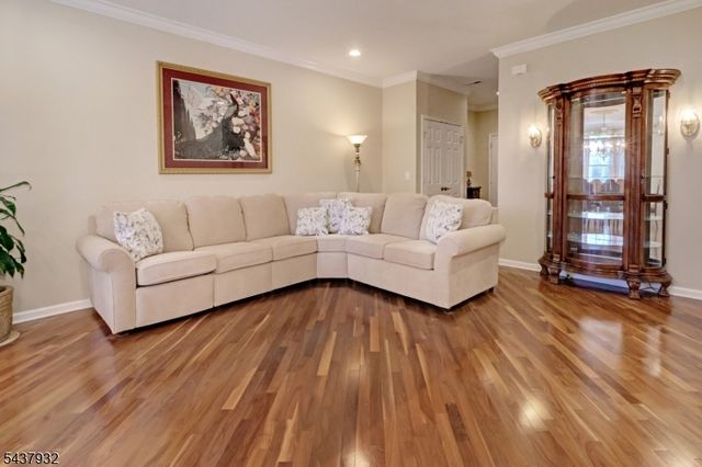 3412 Pointe Gate Dr 412, Livingston Twp., NJ 07039