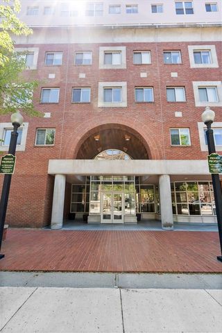 20 Webster St 505, Brookline, MA 02446