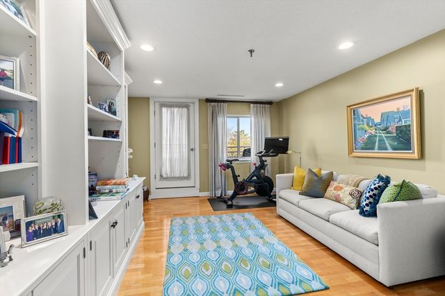 20 Webster St 505, Brookline, MA 02446