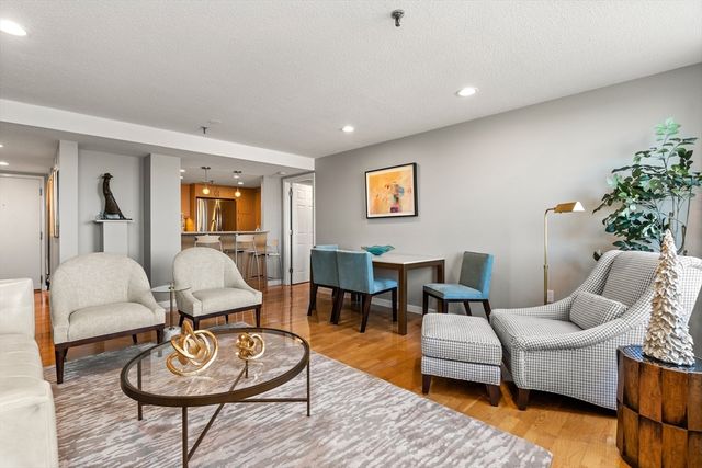 20 Webster St 505, Brookline, MA 02446