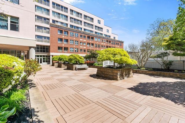 20 Webster St 505, Brookline, MA 02446