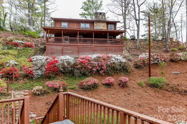 118 Rock Point Road, Lake Lure, NC 28746