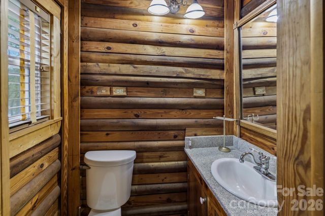 118 Rock Point Road, Lake Lure, NC 28746