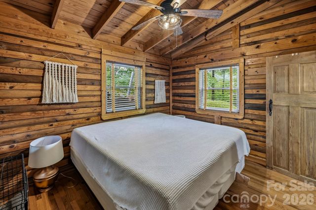 118 Rock Point Road, Lake Lure, NC 28746