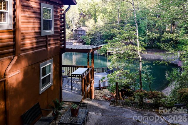 118 Rock Point Road, Lake Lure, NC 28746