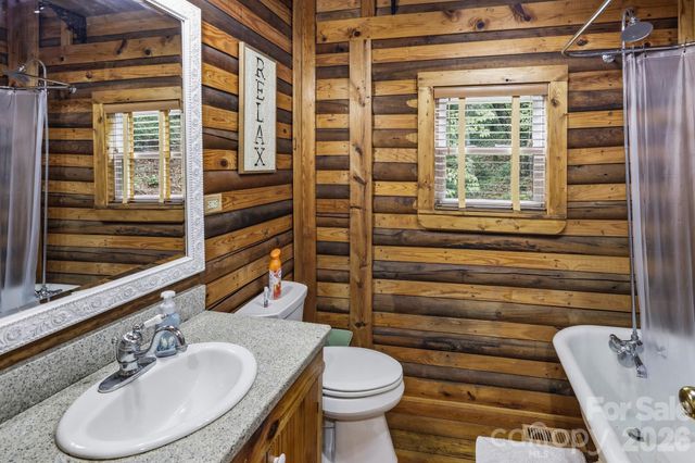 118 Rock Point Road, Lake Lure, NC 28746