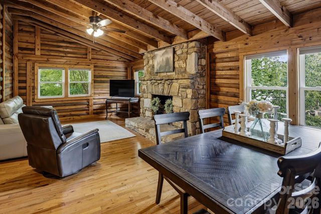 118 Rock Point Road, Lake Lure, NC 28746
