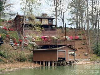 118 Rock Point Road, Lake Lure, NC 28746
