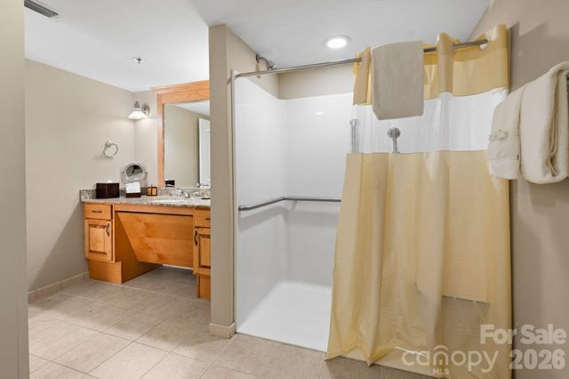 203 Bowling Park Road, Asheville, NC 28803