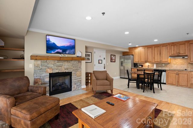 203 Bowling Park Road, Asheville, NC 28803