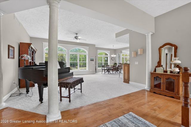 1800 Wilderness Drive, Dewitt, MI 48820
