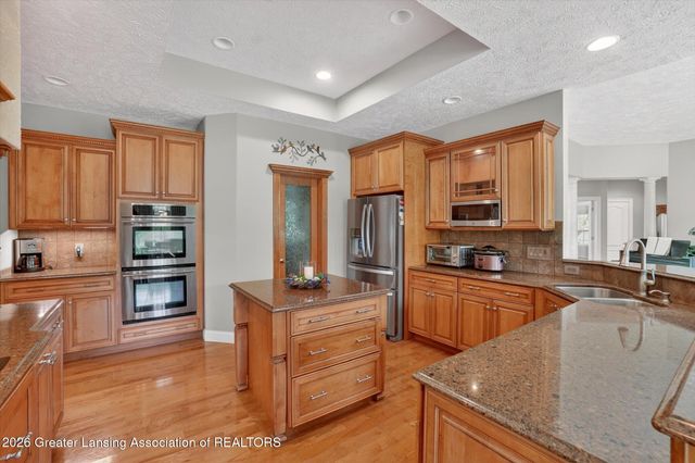 1800 Wilderness Drive, Dewitt, MI 48820