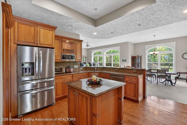 1800 Wilderness Drive, Dewitt, MI 48820