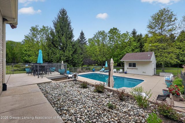 1800 Wilderness Drive, Dewitt, MI 48820