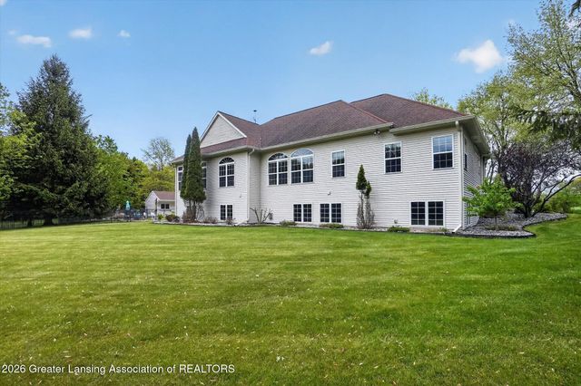1800 Wilderness Drive, Dewitt, MI 48820