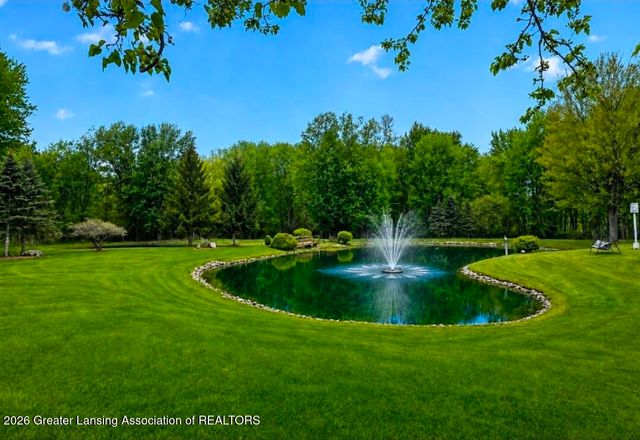 1800 Wilderness Drive, Dewitt, MI 48820