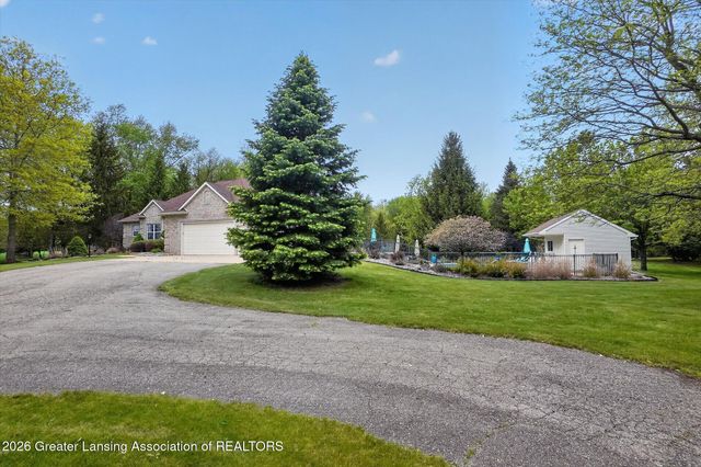 1800 Wilderness Drive, Dewitt, MI 48820