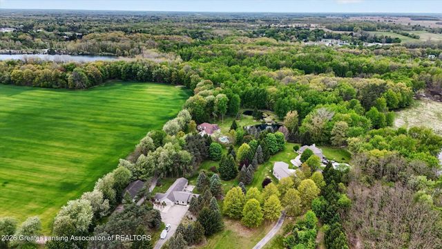 1800 Wilderness Drive, Dewitt, MI 48820