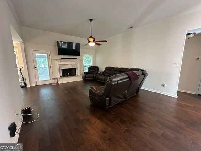 158 Wexford, Newnan, GA 30265