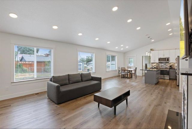 4218 E Fairview Ave, Spokane, WA 99217