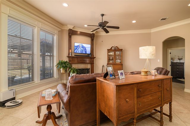 1107 Creole Drive, Bossier City, LA 71111