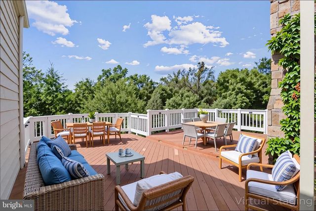 19883 NAPLES LAKES TER, Ashburn, VA 20147