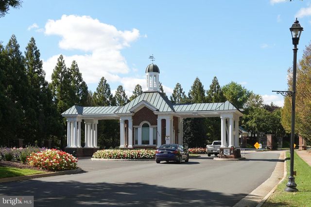 19883 NAPLES LAKES TER, Ashburn, VA 20147