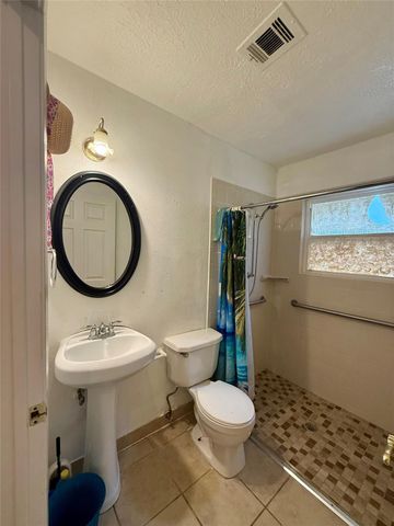 5522 Woodlark Street, Houston, TX 77017