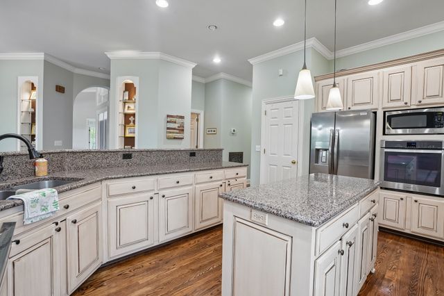 658 Hickory Ridge Rd, Gallatin, TN 37066