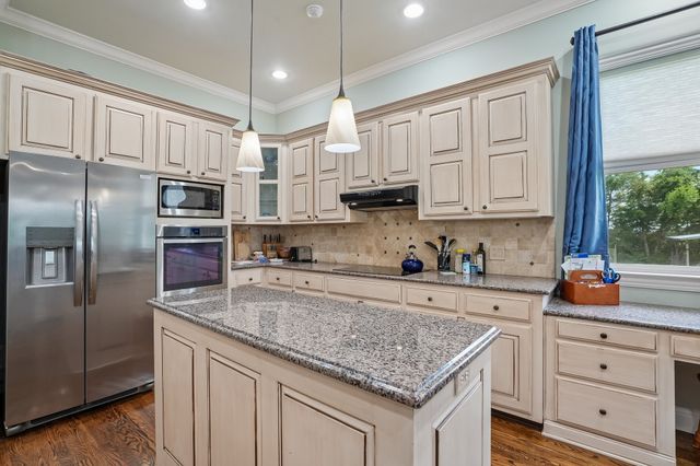 658 Hickory Ridge Rd, Gallatin, TN 37066