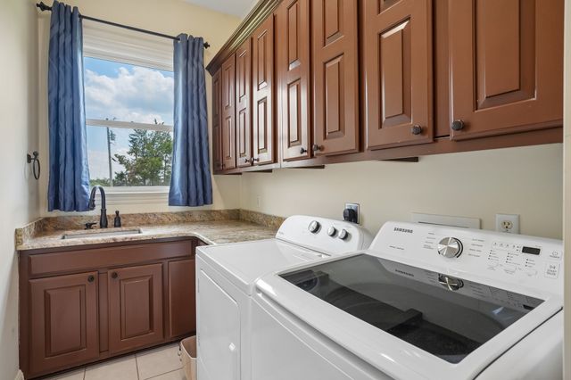 658 Hickory Ridge Rd, Gallatin, TN 37066