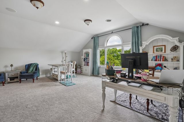 658 Hickory Ridge Rd, Gallatin, TN 37066