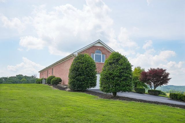 658 Hickory Ridge Rd, Gallatin, TN 37066