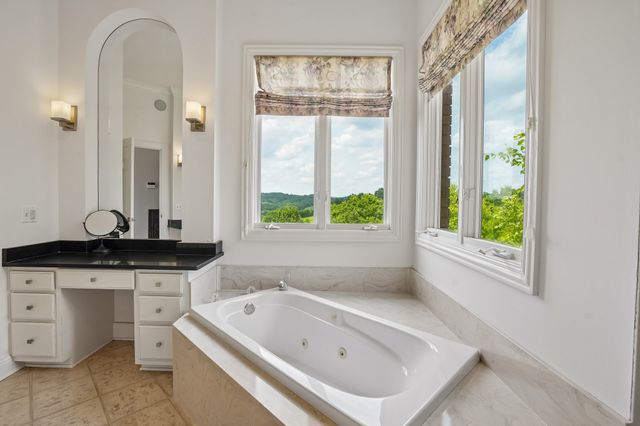 658 Hickory Ridge Rd, Gallatin, TN 37066