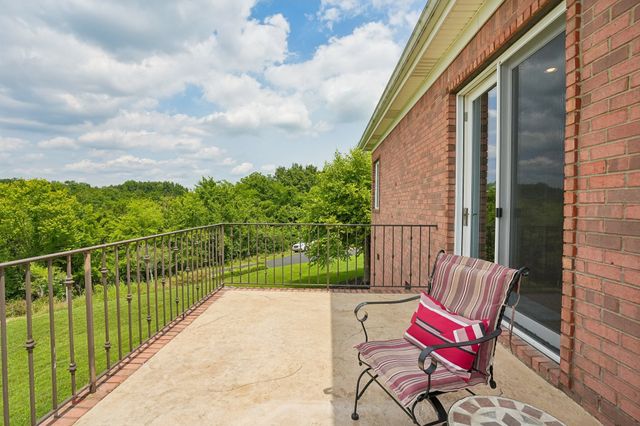 658 Hickory Ridge Rd, Gallatin, TN 37066