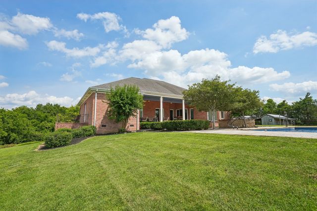 658 Hickory Ridge Rd, Gallatin, TN 37066