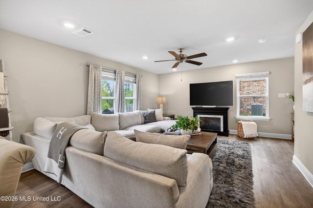 5438 Leeds Lane, Biloxi, MS 39532