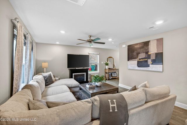 5438 Leeds Lane, Biloxi, MS 39532