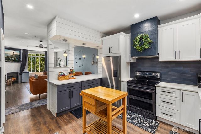 4706 Mill Pond Drive SE #1302, Auburn, WA 98092