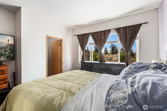 4706 Mill Pond Drive SE #1302, Auburn, WA 98092
