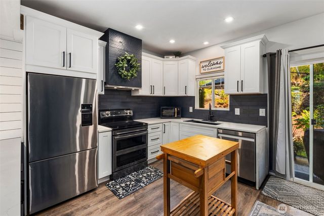 4706 Mill Pond Drive SE #1302, Auburn, WA 98092