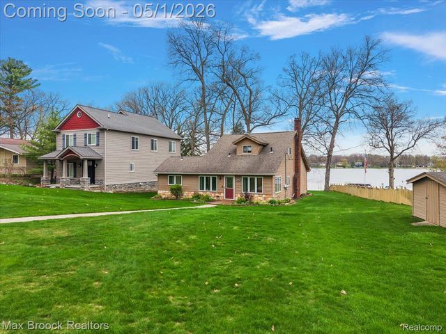 3650 Covert Road, Waterford Charter Township, MI 48328