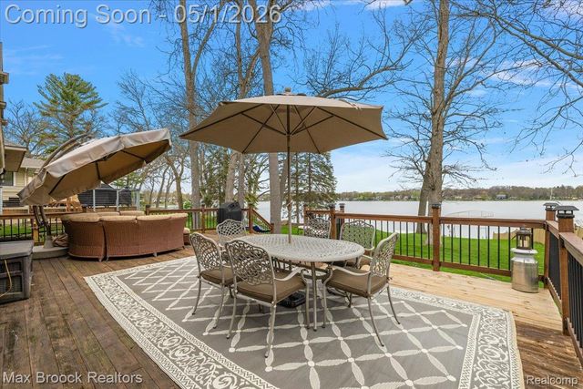 3650 Covert Road, Waterford Charter Township, MI 48328