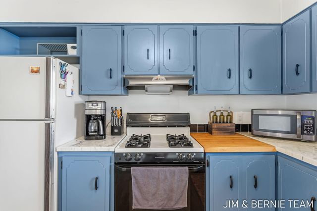 345 Harp Street Se, City Of Kentwood, MI 49548