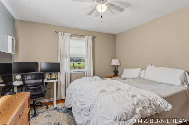 345 Harp Street Se, City Of Kentwood, MI 49548