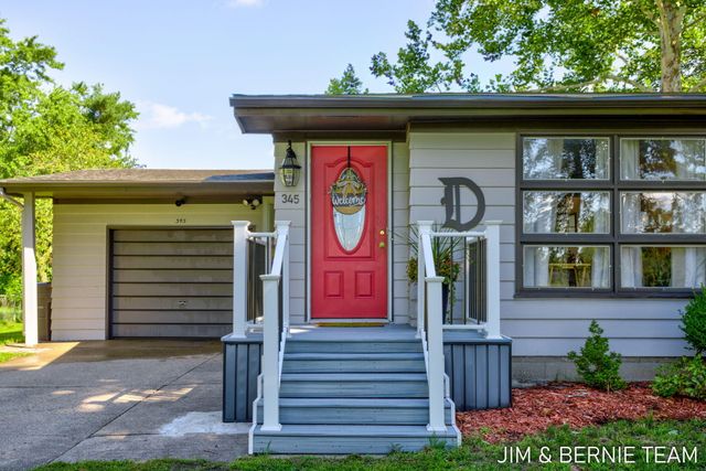 345 Harp Street Se, City Of Kentwood, MI 49548