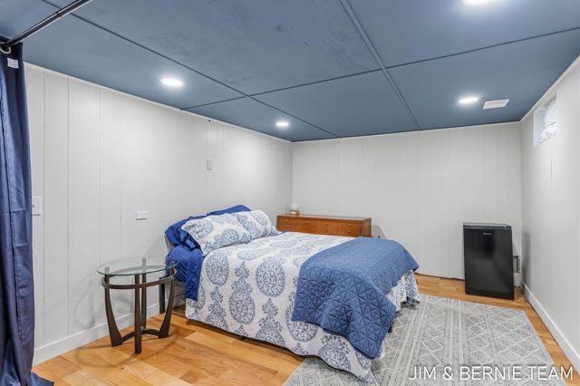 345 Harp Street Se, City Of Kentwood, MI 49548