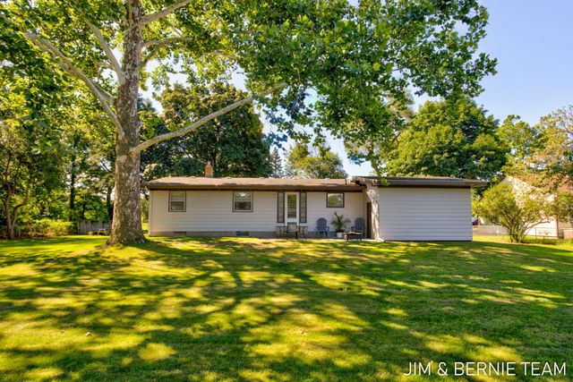 345 Harp Street Se, City Of Kentwood, MI 49548