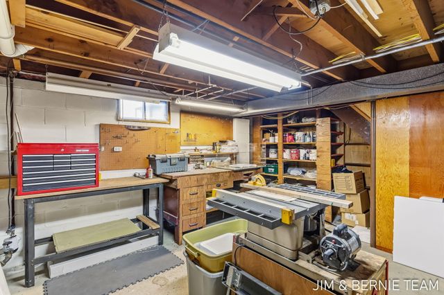 345 Harp Street Se, City Of Kentwood, MI 49548