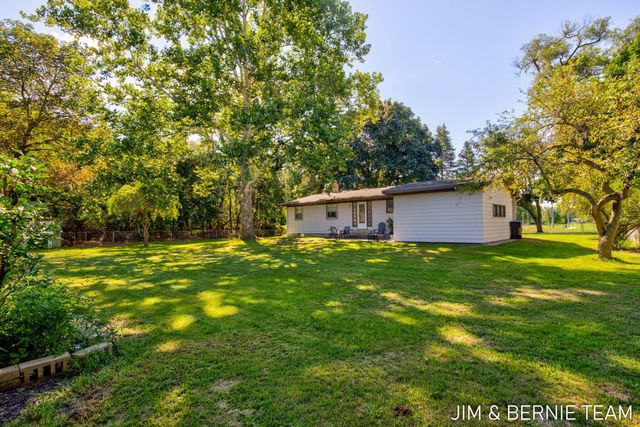 345 Harp Street Se, City Of Kentwood, MI 49548